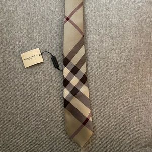 Men’s Burberry Silk Tie - NEW WITH TAGS!